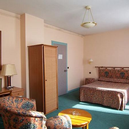 Hotel Terminus Tours Zimmer foto